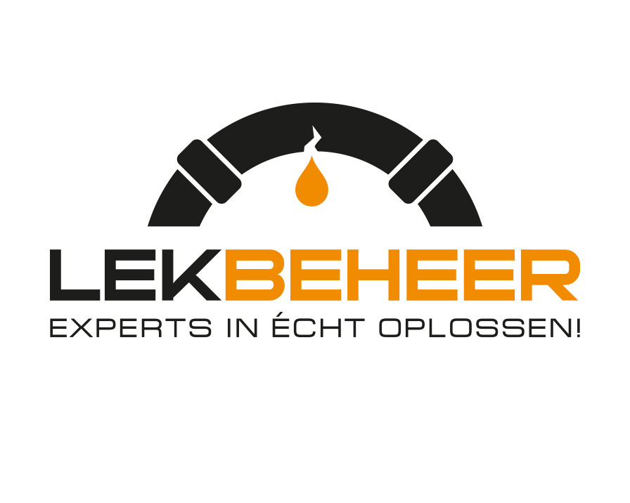Logo ontwerp Lekbeheer — loodgieter logo met pijp en druppel in zwart en oranje
