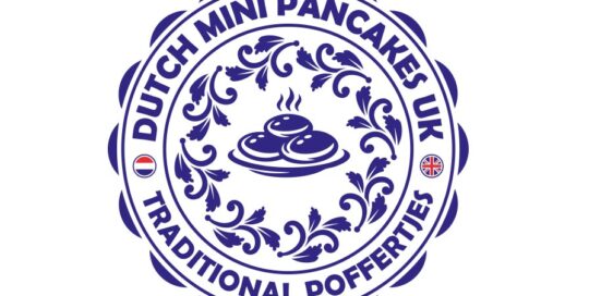 Logo ontwerp Dutch Mini Pancakes UK — poffertjeskraam logo met klassiek zegelmotief in kobaltblauw